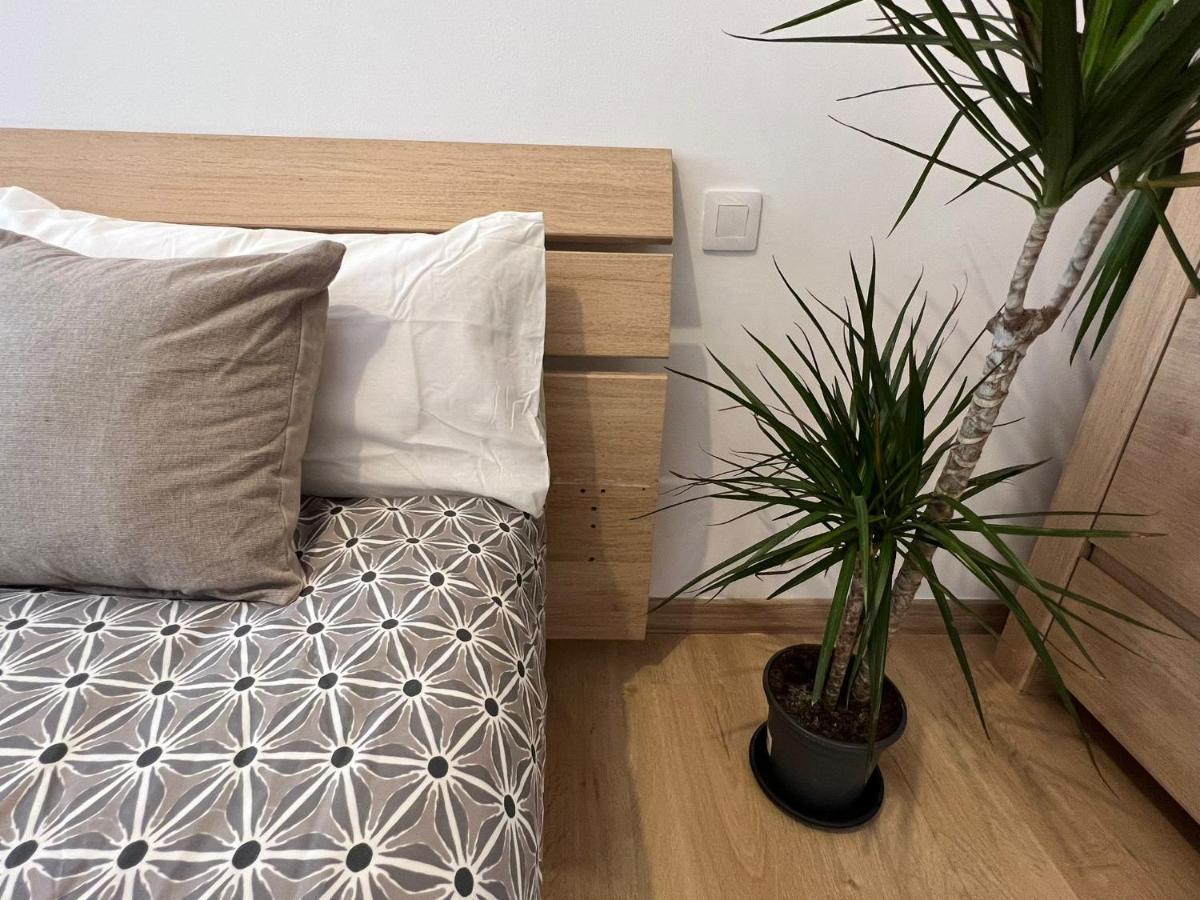 Close To Gran Via Centro Familiar Con Wifi By Apartamentos Logrono Bagian luar foto