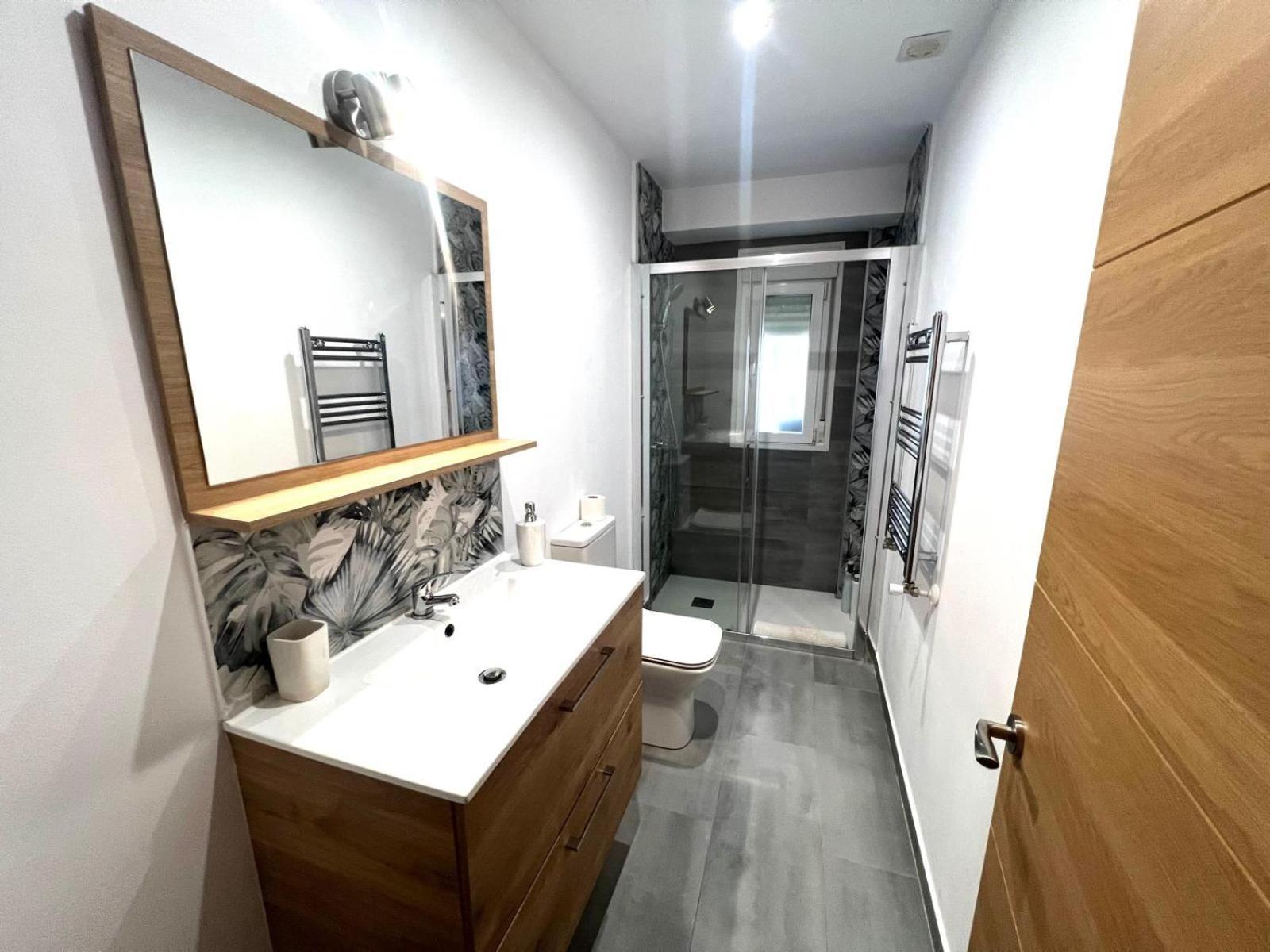 Close To Gran Via Centro Familiar Con Wifi By Apartamentos Logrono Bagian luar foto
